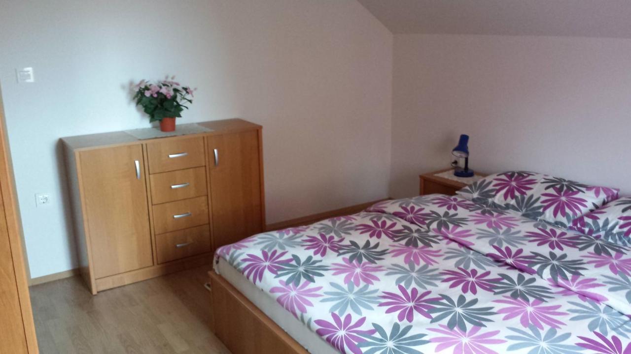 Apartment House Sumrak Bizeljsko Bagian luar foto